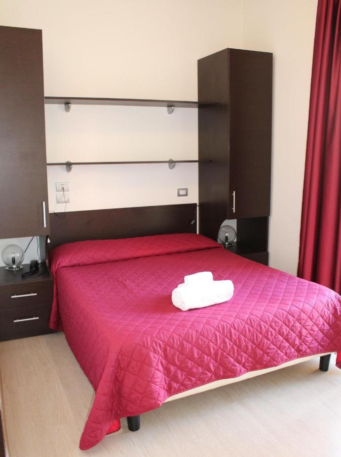 Hotel Morolli Rimini Bagian luar foto