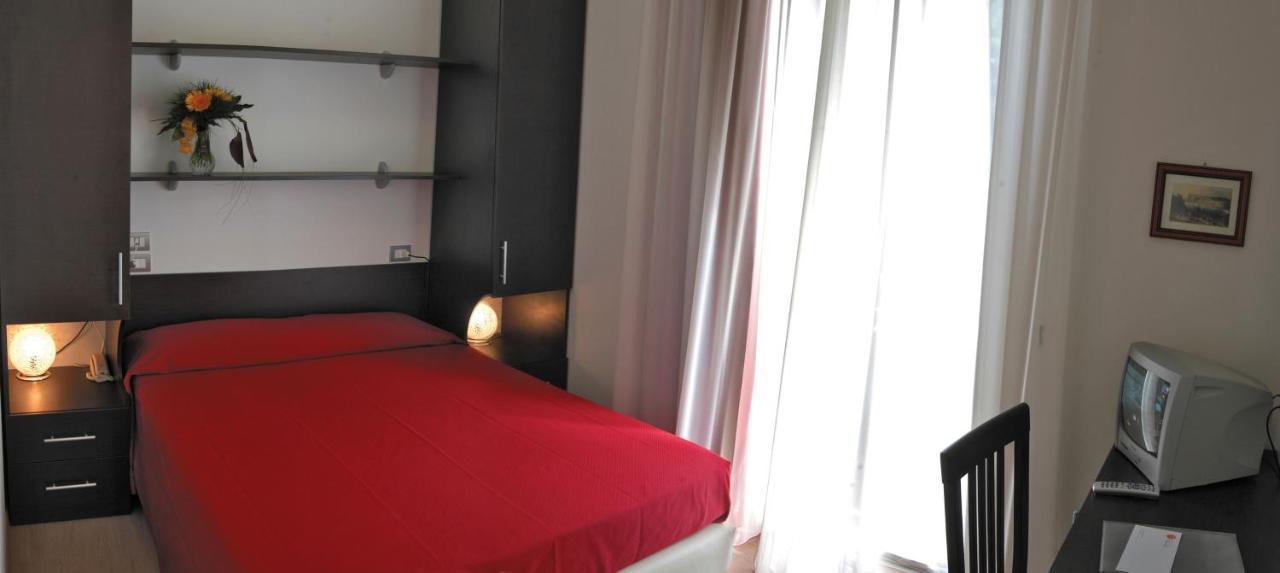 Hotel Morolli Rimini Bagian luar foto