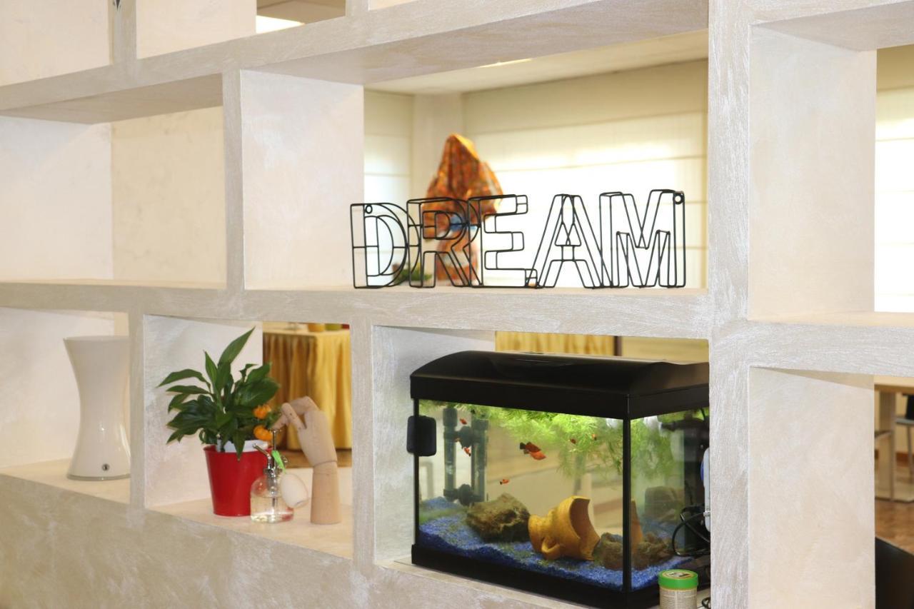 Hotel Morolli Rimini Bagian luar foto
