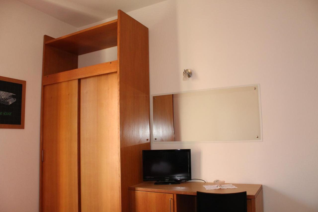 Hotel Morolli Rimini Bagian luar foto